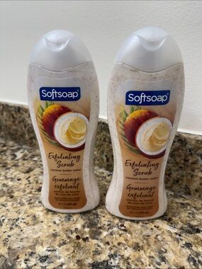 NWT bundle of 2 Softsoap Coconut Butter Exfoliating Scrub